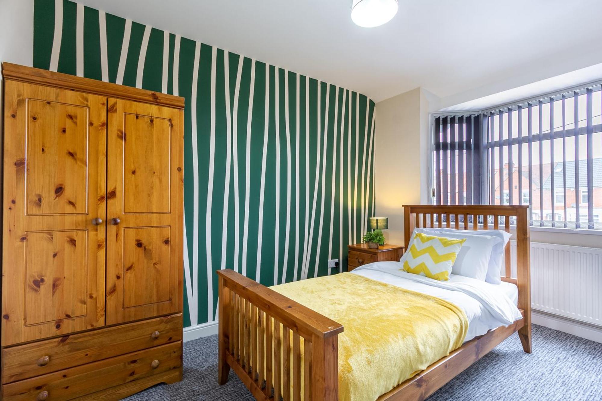 Bathway House - Free Secured Parking And Wifi Apartamento Coventry Exterior foto