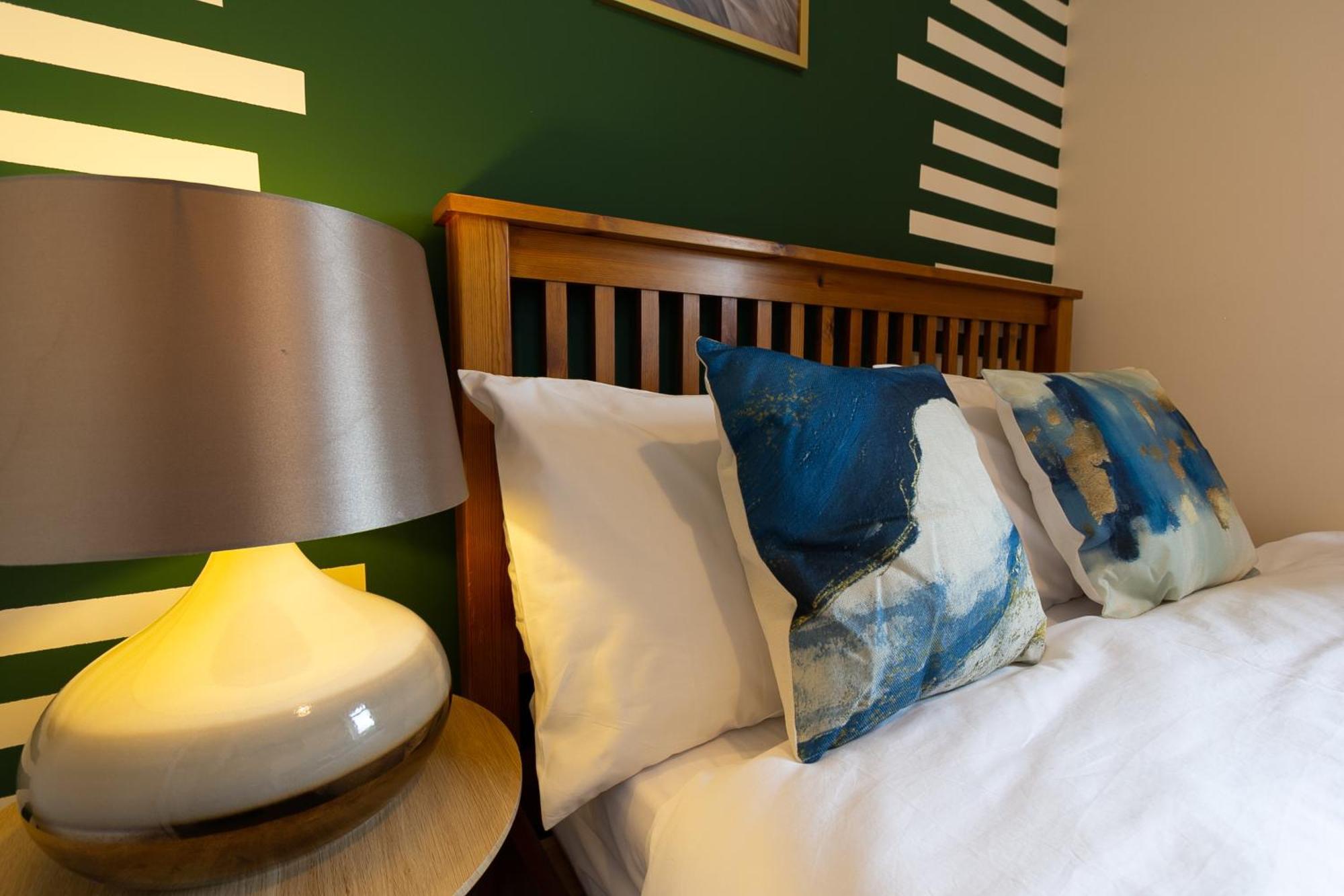 Bathway House - Free Secured Parking And Wifi Apartamento Coventry Exterior foto