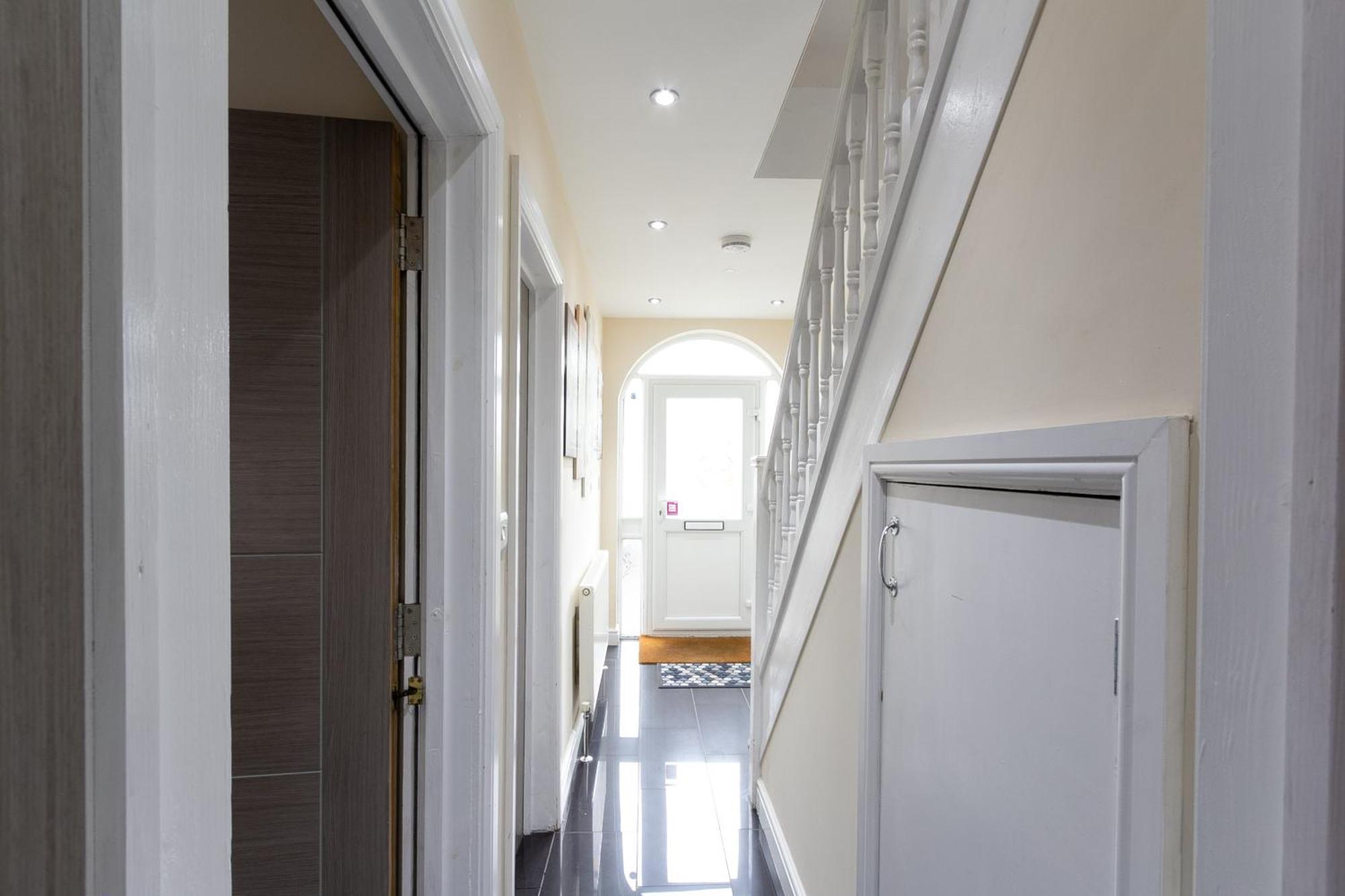 Bathway House - Free Secured Parking And Wifi Apartamento Coventry Exterior foto
